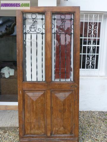 Porte ancienne en bois de chêne