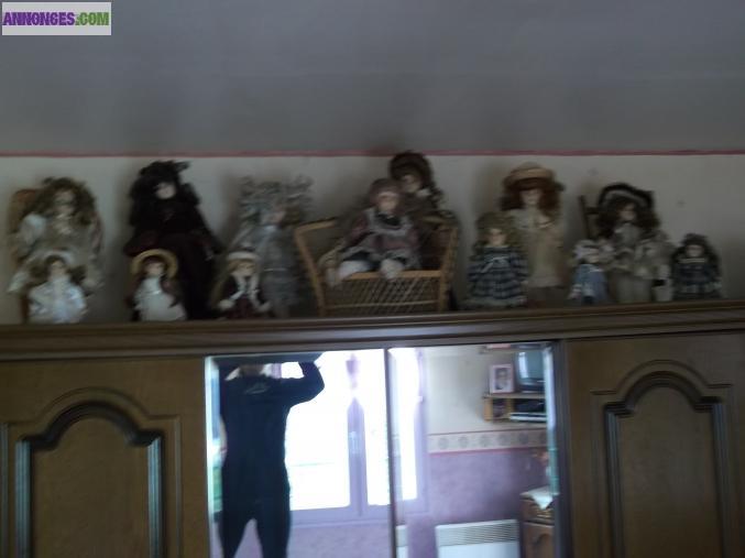 Poupées en porcelaine