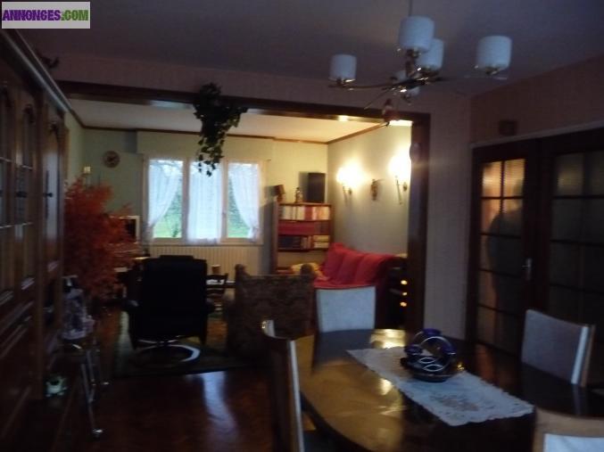 Maison sur 12 ares de terrain