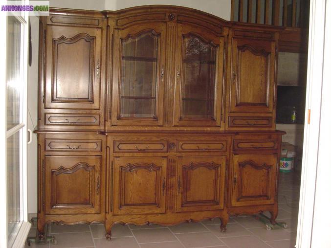Salle à Manger : buffet, table, chaises
