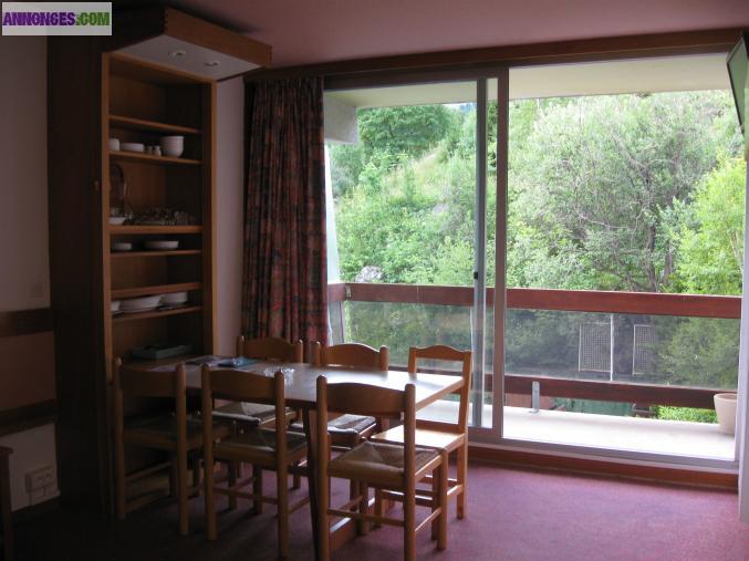 Vacances a la montagne avec piscine