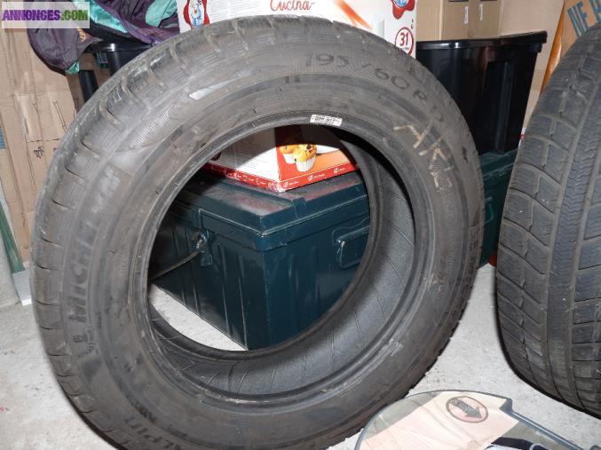 Vds 4 pneus hiver 195/60R15