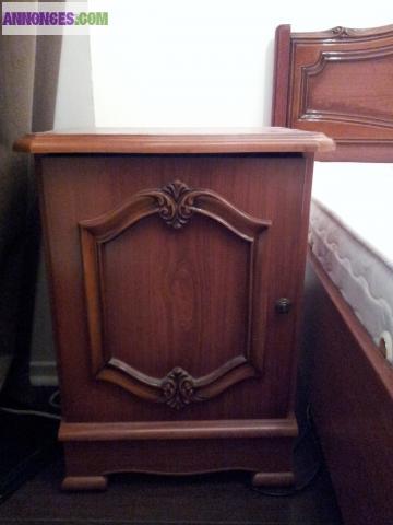 Armoire + matelas + lit + table de chevet + sommier