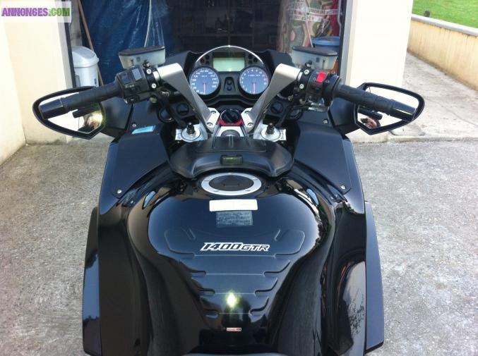 KAWASAKI 1400 GTR
