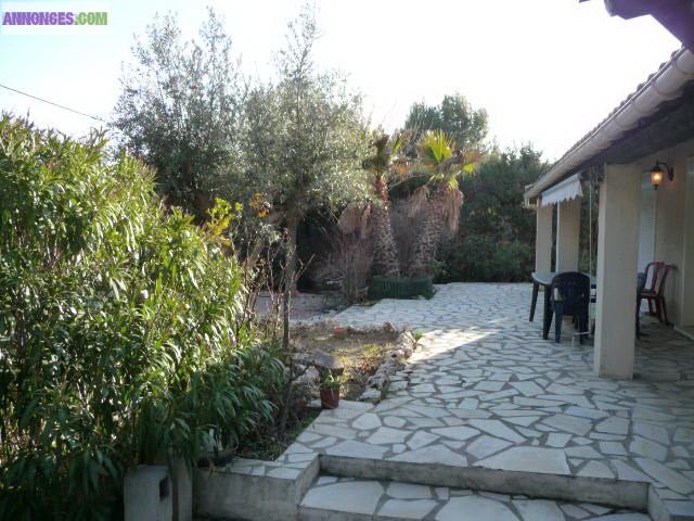 Calme absolu pour cette maison 167m2 sur 2400m2 en option 1ha en plus!