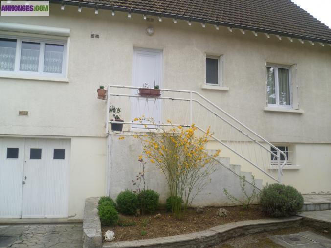 PAVILLON 89000 ST-GEORGES SUR BAULCHE