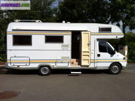 EURA Camping car, 7 m, 6 places, double planches