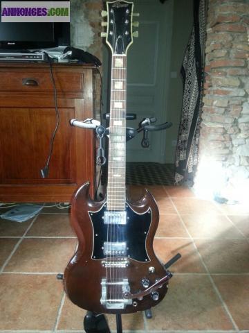 GUITARE VINTAGE ELECTRIQUE " RYAN réplique SG Gibson"