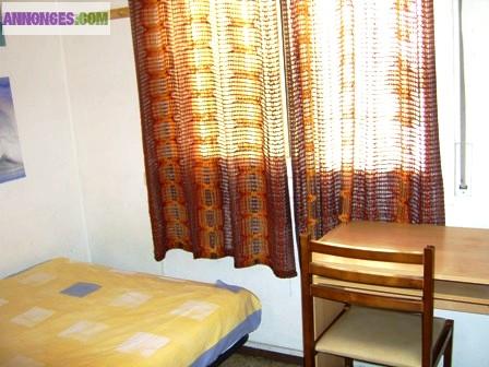 Barcelone central chambre au colocation pour etudien ou stage du travaille