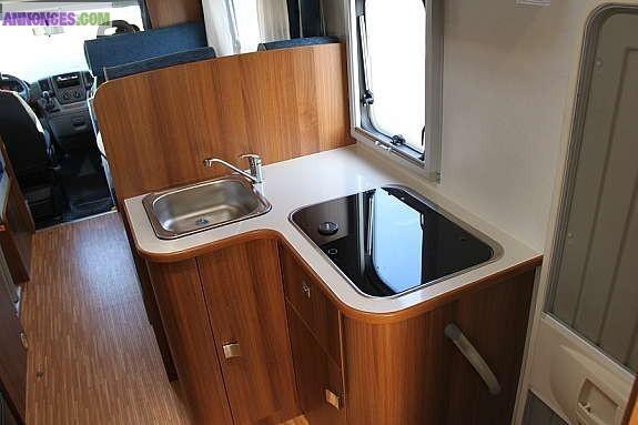 A Donner Camping car Rimor Trimarano