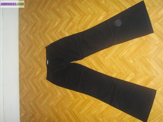 Pantalon noir (les 3 suisses), taille 38