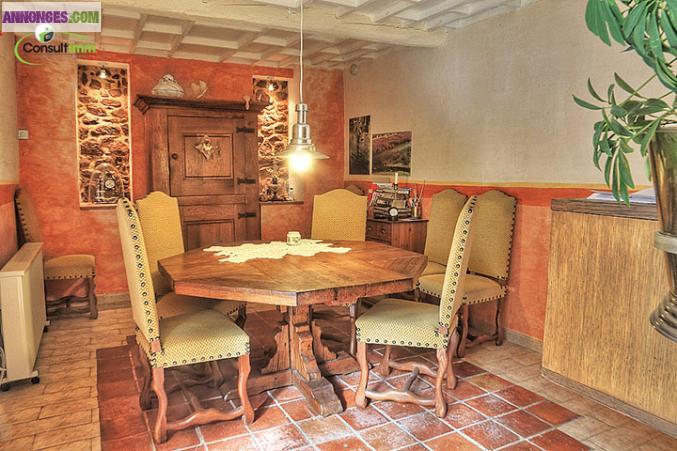 Bel ensemble immobilier de 220 m²  habitables à Montséret (11)