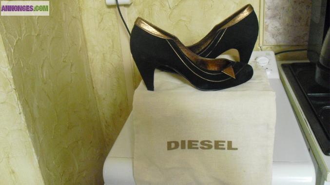 Escarpins DIESEL NEUF JAMAIS PORTER pointure 37