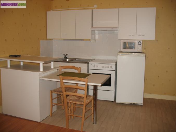 F 2 centre ville Troyes