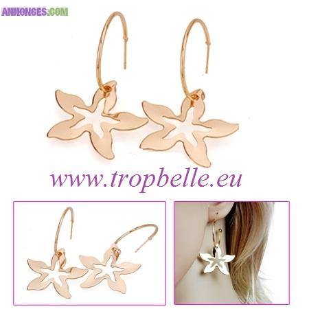 Boucles d'oreilles demi créoles fleurs plaqué or