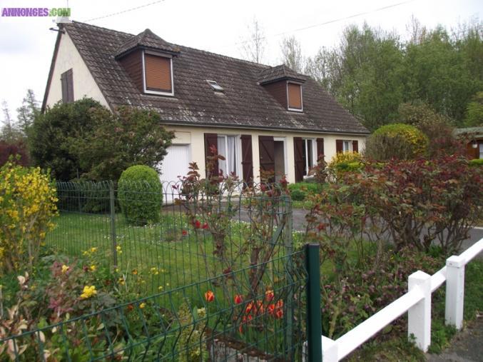 Maison spacieuse dans secteur calme