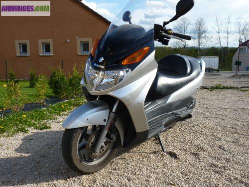 Scooter 125 SUZUKI Burgman