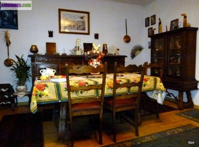 Salle à manger style renaissance espagnole