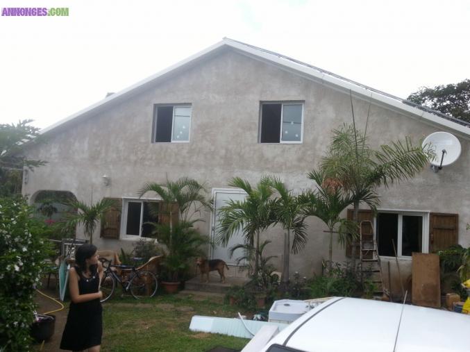 HAUT de VILLA T4 de 84 M² avec JARDIN PRIVATIF