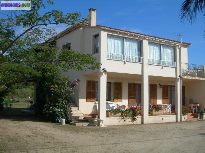 Rez de chaussée de villa