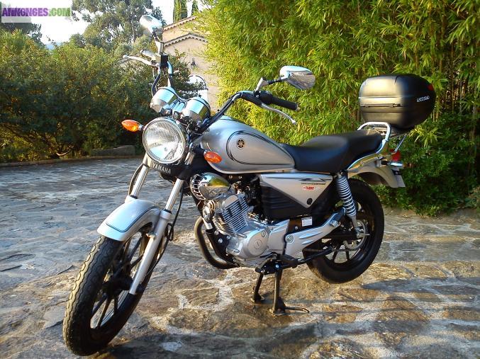 YAMAHA 125 YBR Custom