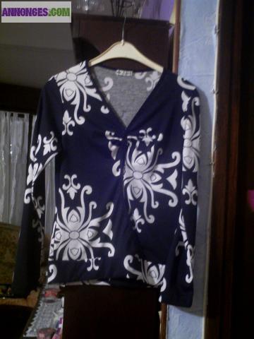 Haut noir et blanc t 1