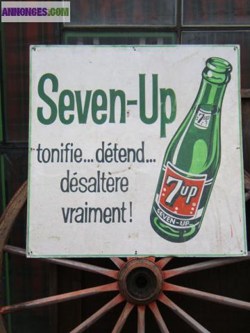PLAQUE EN FER "SEVEN UP"