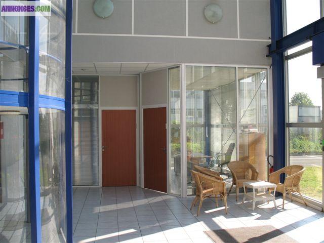 Bureaux a louer de 10 a 100m²