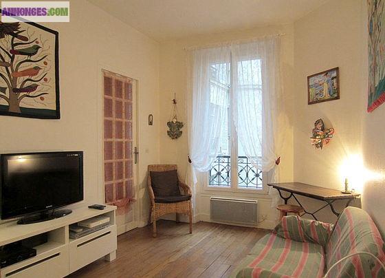 Deux pieces 1chambre meuble sur 7 Rue des Fossés