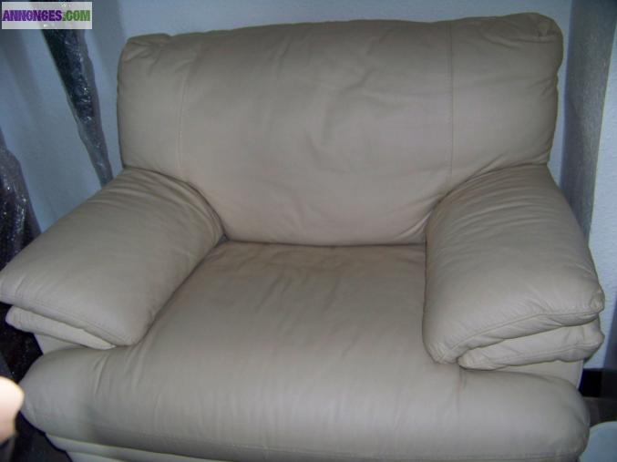 Fauteuil en cuir beige