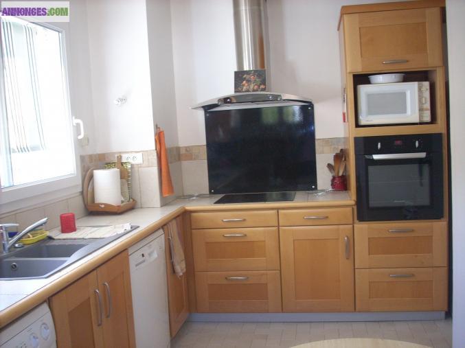 APPART T4 + STUDIO dans VILLA