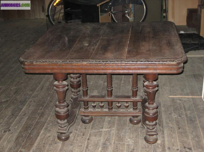 Table ancienne
