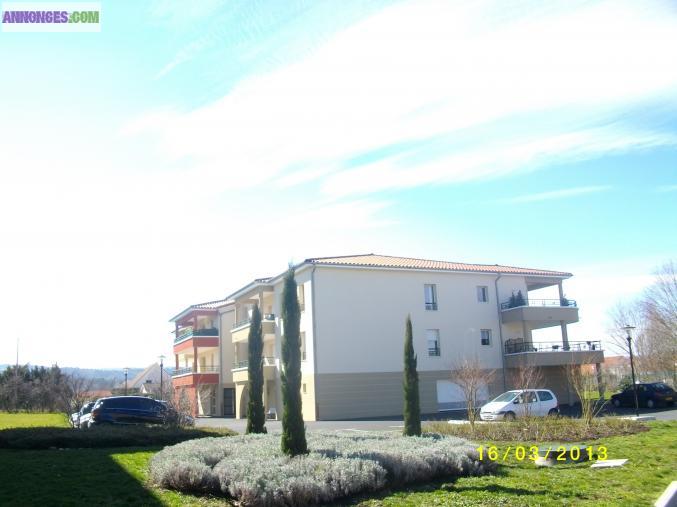 VENTE APPARTEMENT T2 RECENT DANS CLOS DE VERDURE ARBORE SECURISE AVEC TERRASSE.GARAGE.PARKING A SAINT-JUST-SAINT-RAMBERT 42170 LOIRE RHONE-ALPES