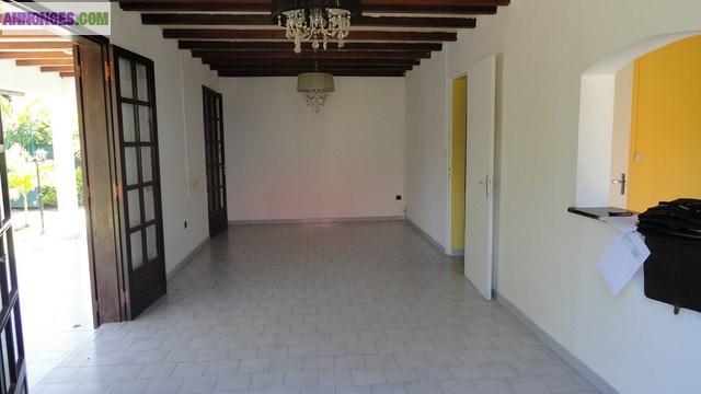 VILLA F4 + F2 DE 170 M² SUR 700 M²