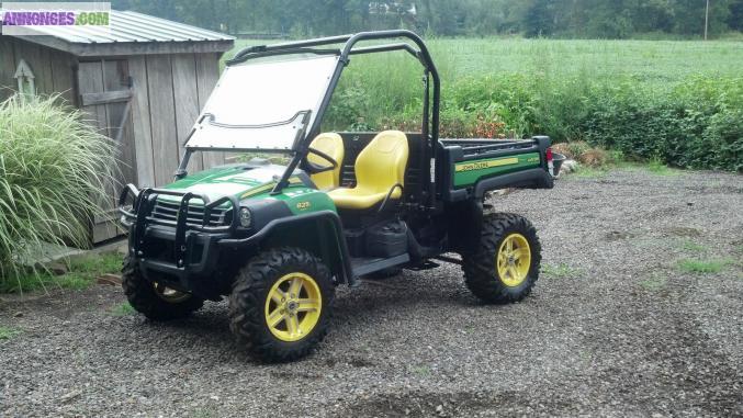 John Deere XUV 825i 
