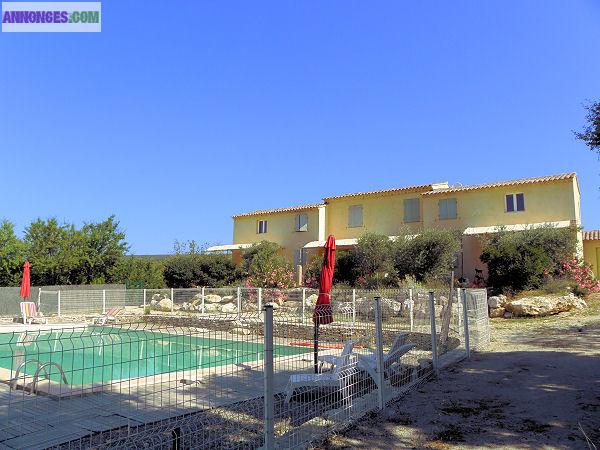 Vente Gîtes avec piscine en Luberon Provence