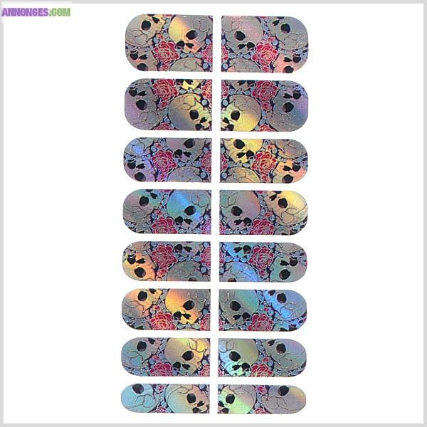 SET DE MANUCURE DESIGN - STICKERS TÊTES DE MORT