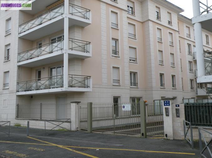 Apt T3 ds rés.privée près centre commercial St Sever