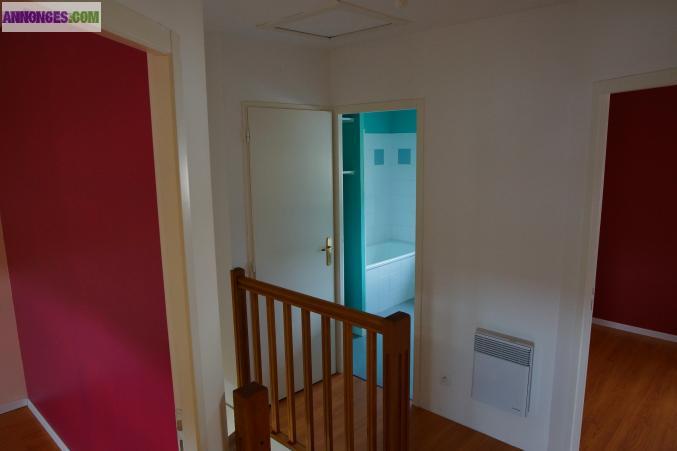 Maison mitoyenne à étage