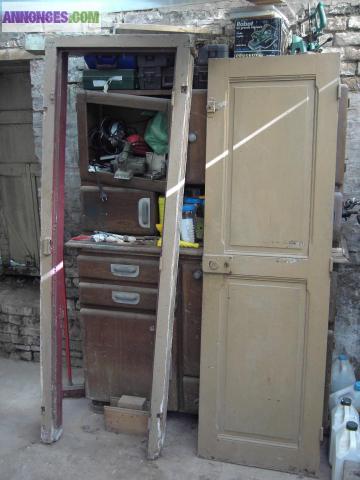 Porte en bois largeur 58 cm et son huisserie