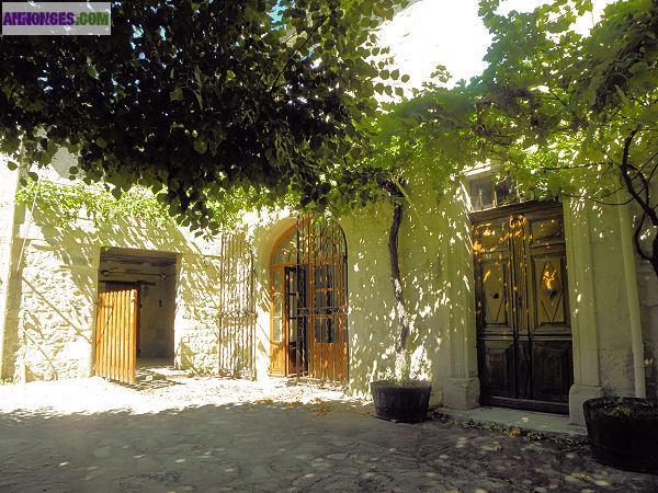 Vente mas en pierres en Luberon Provence