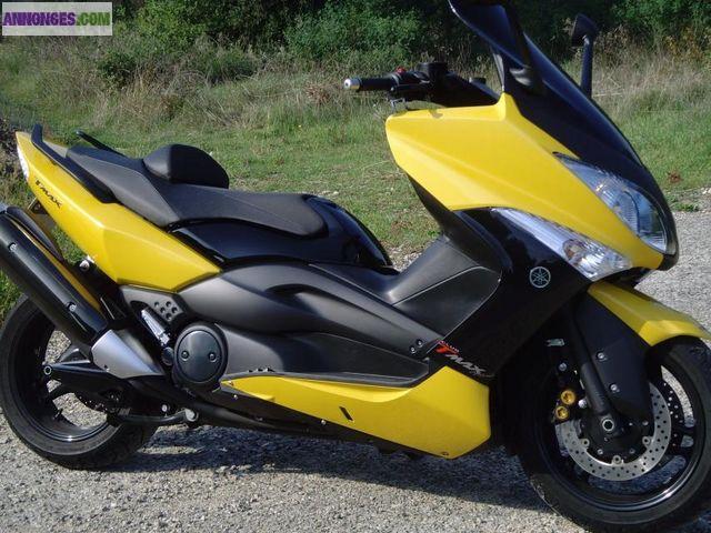 Moto YAMAHA T-MAX 500