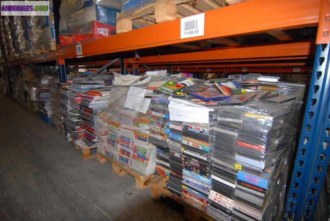 Stock de 69080 livres nouveaux en français de toutes sortes.