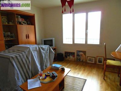 Loue T 3 63 m2 1er étag TT confort proche centre Douarnenez