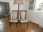 Vends chaises et lampadaire - Miniature